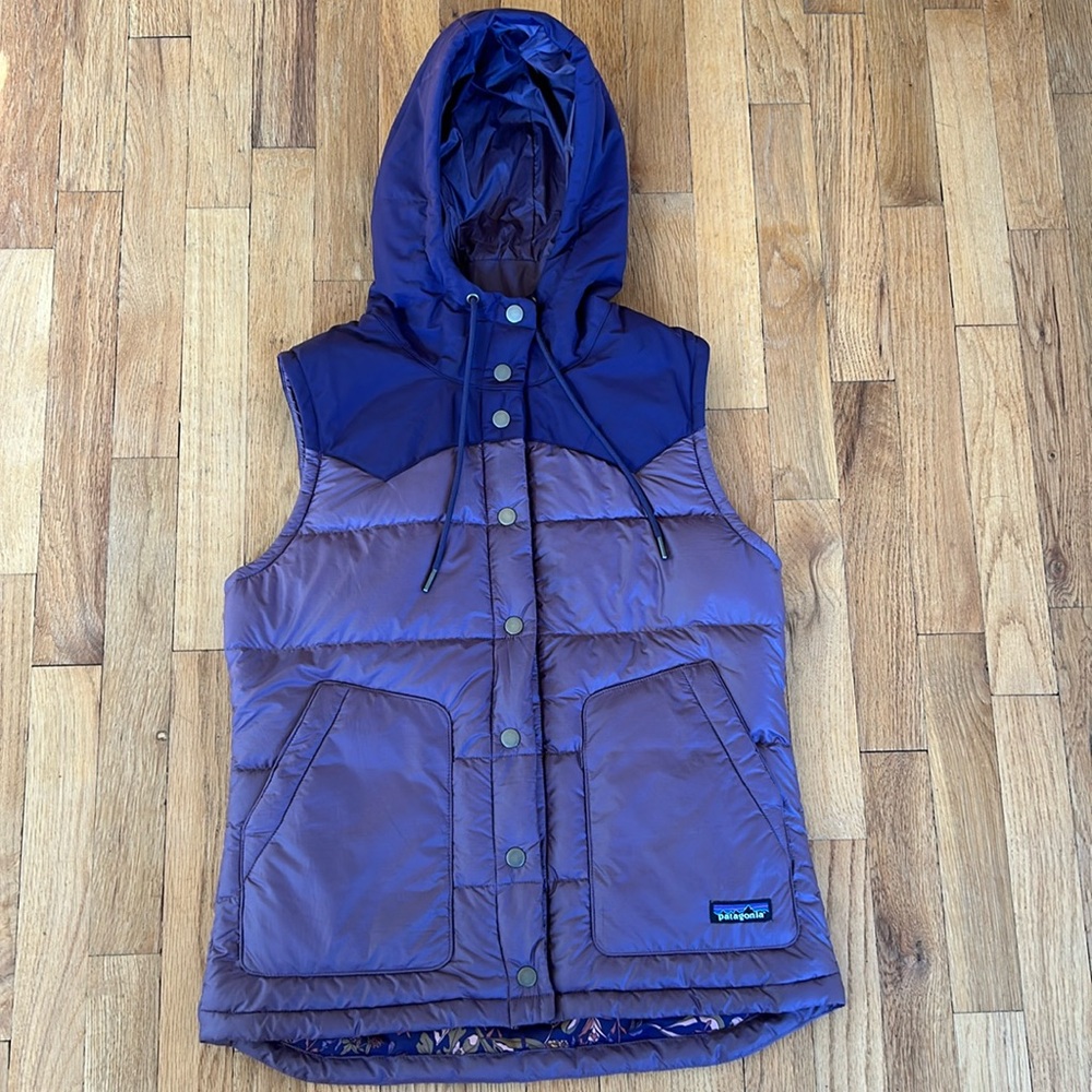 Patagonia Bivy Hooded Down Vest Women’s Small